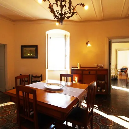 Sleeps 4 Апартаменты *